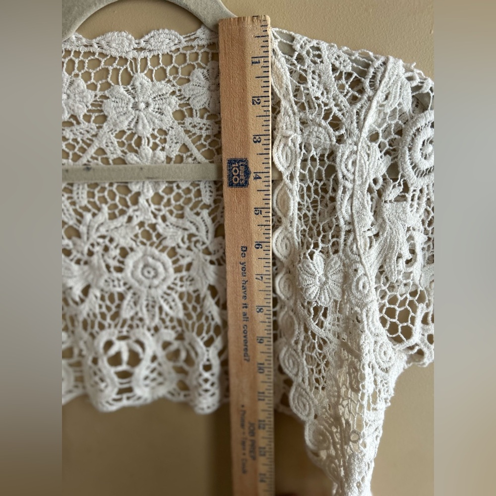 Lacey crochet shrug - Picture 7 of 9